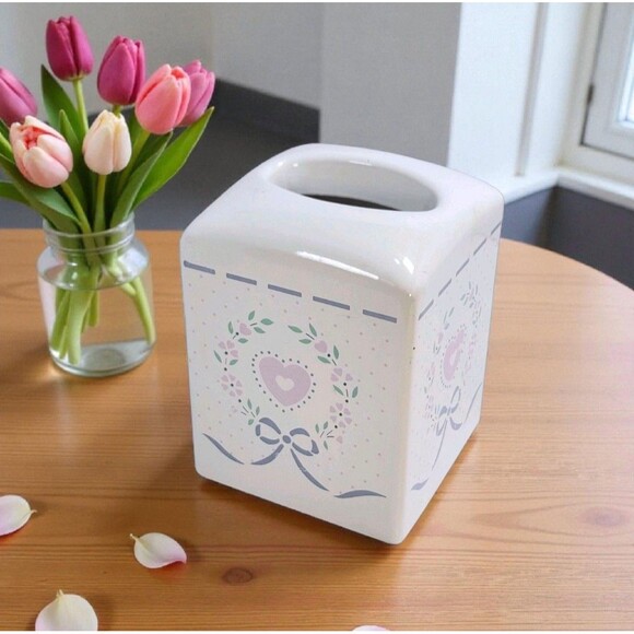 Vintage Saturday Knight Malmite Tissue Box Cover Hearts Bows Cottagecore 90s - Picture 1 of 11